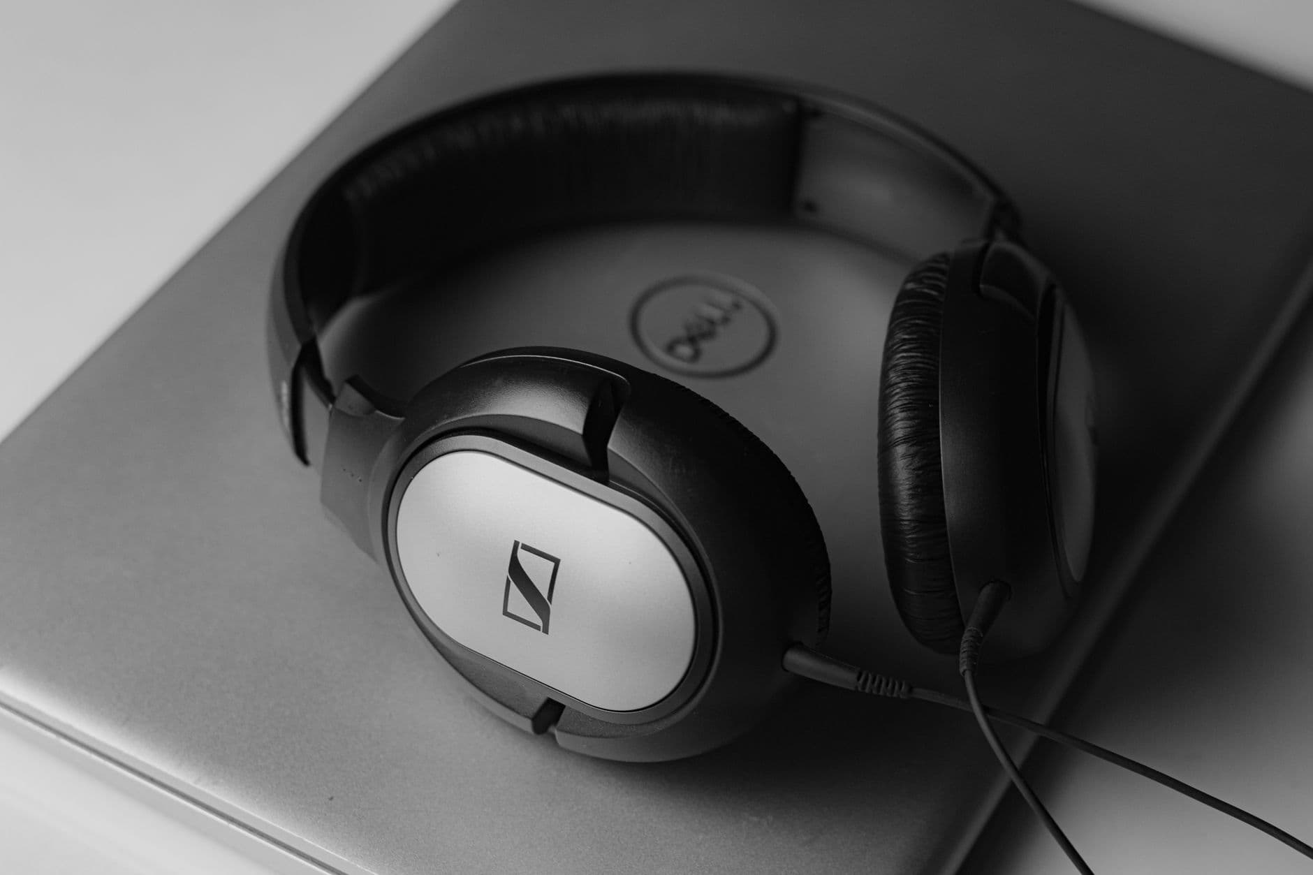 Mengapa Gamer Setia Memilih Headphone Sennheiser? Temukan 5 Alasan Utamanya!